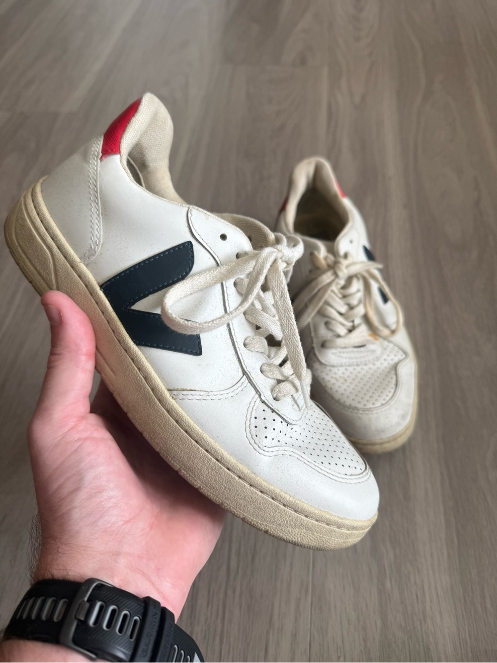 VEJA V-10 Leather Sneakers White Navy Red Low Top Shoes Women’s Size 7